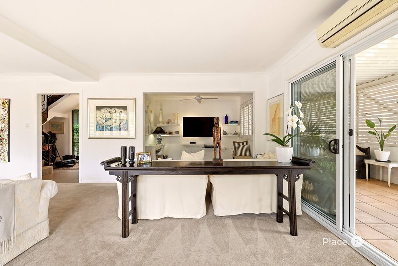 Photo - 5/21 Arran Avenue, Hamilton QLD 4007 - Image 8