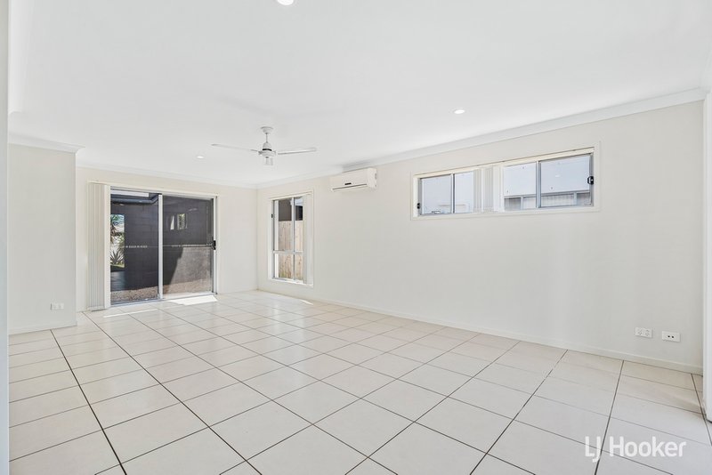 Photo - 5/21 Bedford Road, Pimpama QLD 4209 - Image 6