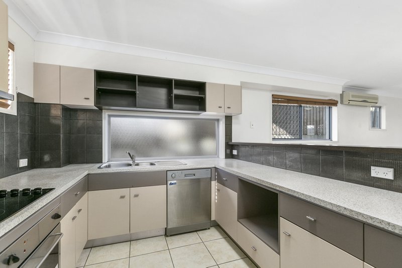 Photo - 5/21 Cunard Street, Holland Park QLD 4121 - Image 2