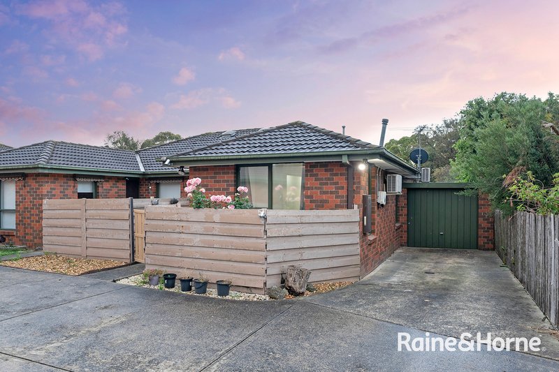 Photo - 5/21 Lyall Street, Cranbourne VIC 3977 - Image 2