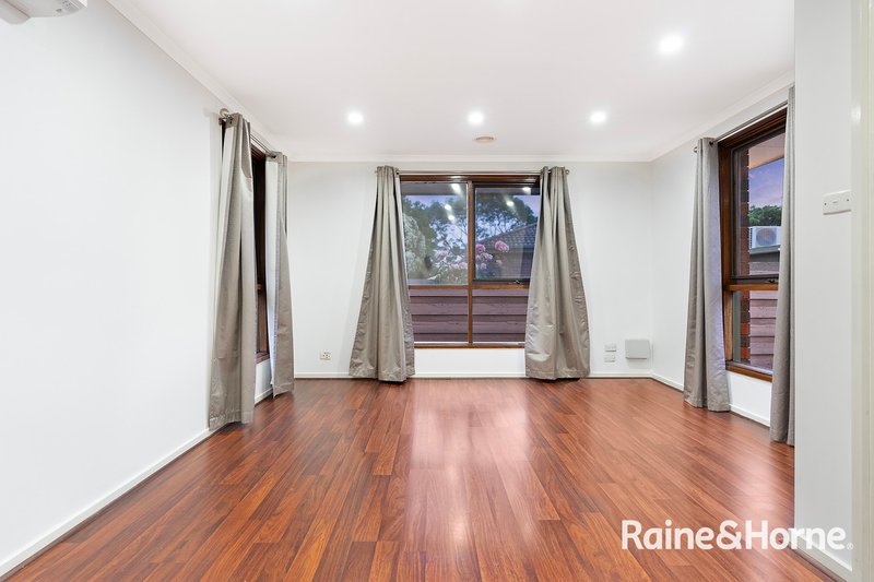 Photo - 5/21 Lyall Street, Cranbourne VIC 3977 - Image 7