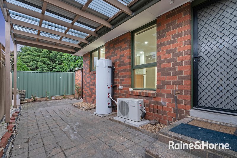 Photo - 5/21 Lyall Street, Cranbourne VIC 3977 - Image 11