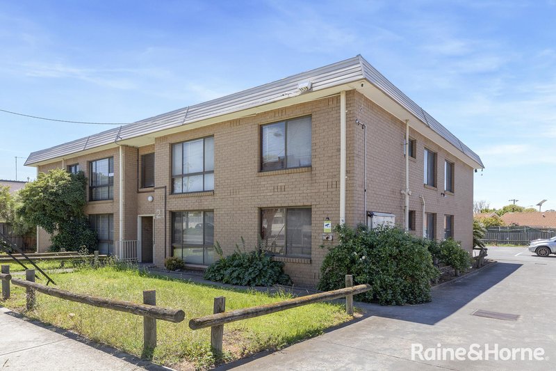 Photo - 5/21 St Albans Road, St Albans VIC 3021 - Image 1