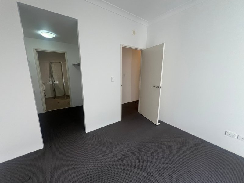 Photo - 52/10-16 Castlereagh Street, Liverpool NSW 2170 - Image 6