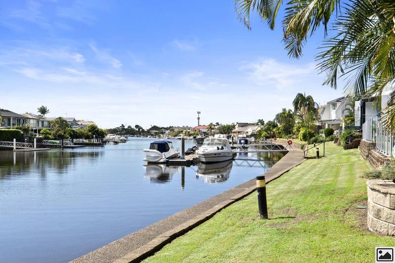 Photo - 52/100 Morala Avenue, Runaway Bay QLD 4216 - Image 3