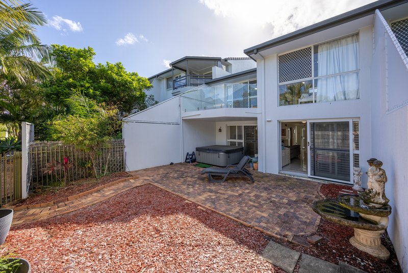 Photo - 52/100 Morala Avenue, Runaway Bay QLD 4216 - Image 16