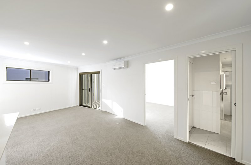 Photo - 52/117 Redfern Street, Macquarie ACT 2614 - Image 6