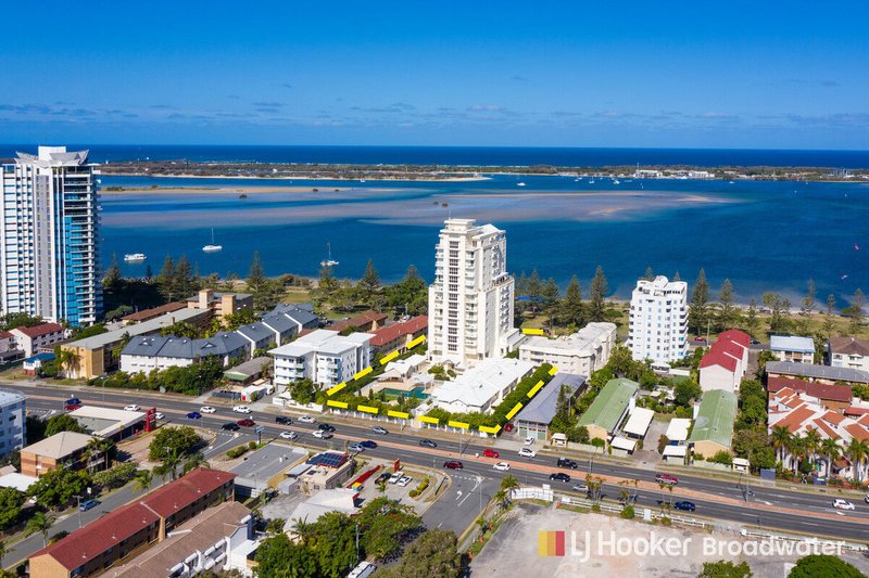 Photo - 5/212-214 Marine Parade, Labrador QLD 4215 - Image 24