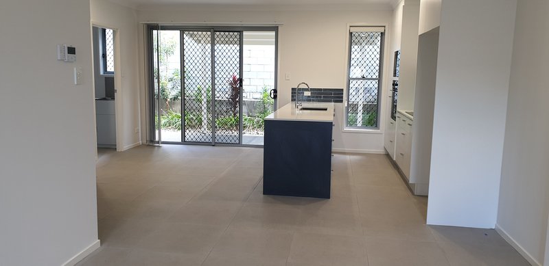 Photo - 52/14 Cavill Place, Runcorn QLD 4113 - Image 18