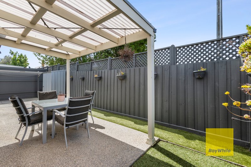 Photo - 5/215 High Street, Belmont VIC 3216 - Image 11