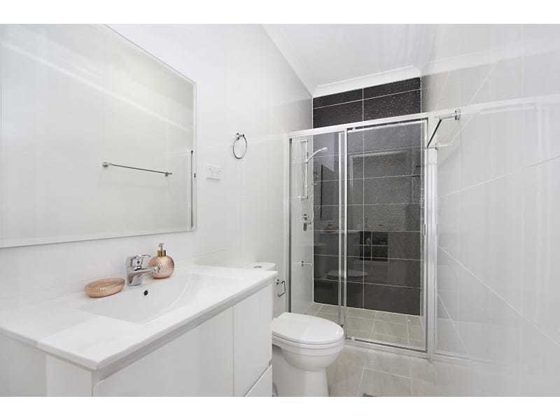 Photo - 5/217 Targo Road, Girraween NSW 2145 - Image 6