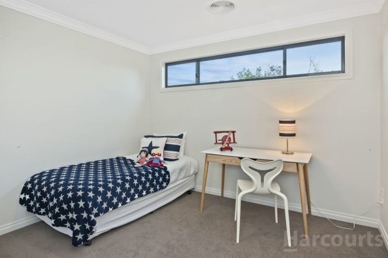 Photo - 522 Drummond Street South, Redan VIC 3350 - Image 8