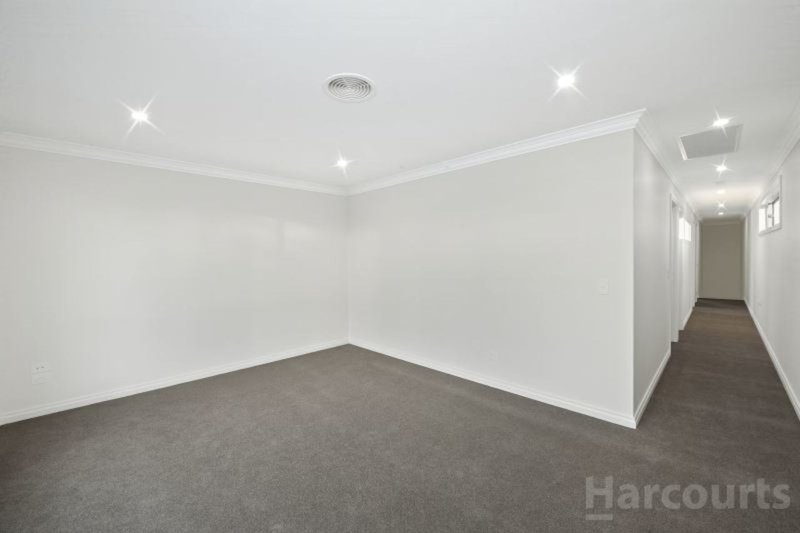 Photo - 522 Drummond Street South, Redan VIC 3350 - Image 9