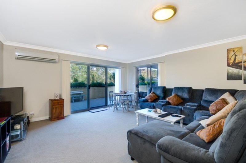 Photo - 5/22 Victoria Street, Wollongong NSW 2500 - Image 3