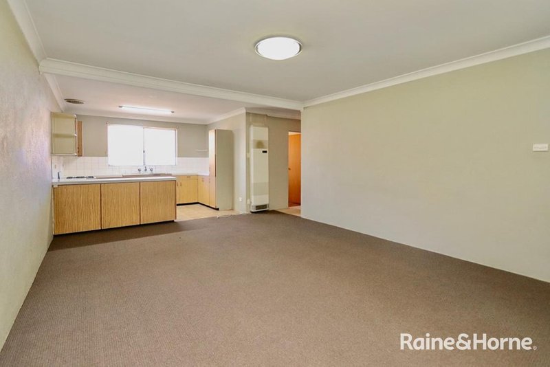 Photo - 5/223 Lambert Street, Bathurst NSW 2795 - Image 4