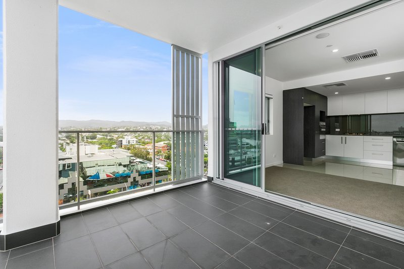 Photo - 52/27 Manning Street, Milton QLD 4064 - Image 2