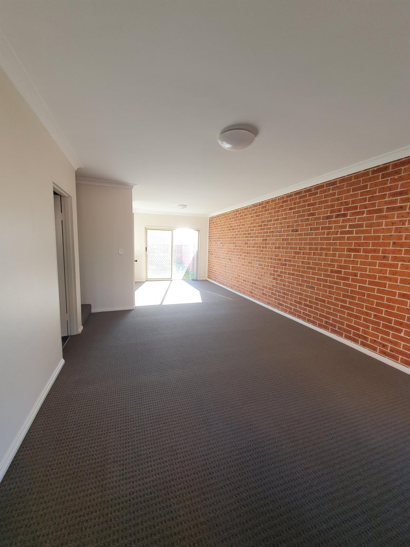 Photo - 5/23 Atkison Street, Liverpool NSW 2170 - Image 2