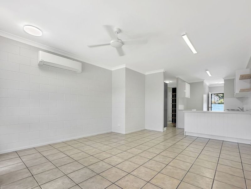 Photo - 5/23 Leigh Street, West End QLD 4810 - Image 3