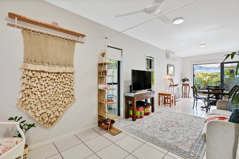 Photo - 5/236-238 Broadwater Avenue West , Maroochydore QLD 4558 - Image 6