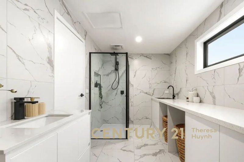 Photo - 5/237-239 Westall Road, Clayton South VIC 3169 - Image 8