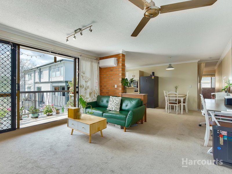 Photo - 5/237 Sir Fred Schonell Drive, St Lucia QLD 4067 - Image 1