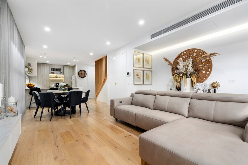 Photo - 5/24 Barry Street, Reservoir VIC 3073 - Image 1