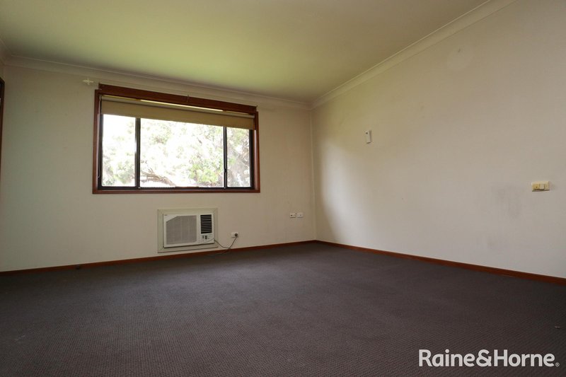 Photo - 5/24 Bulolo Street, Ashmont NSW 2650 - Image 2