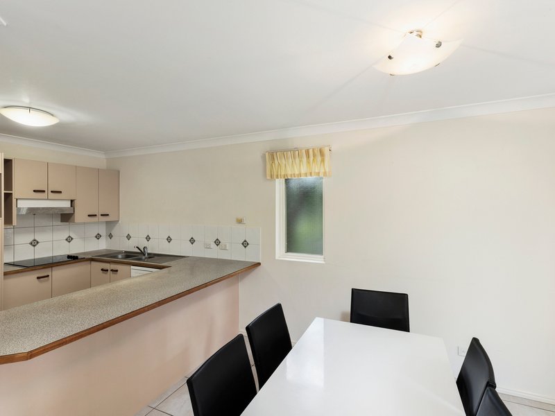 Photo - 5/24 Depper Street, St Lucia QLD 4067 - Image 7