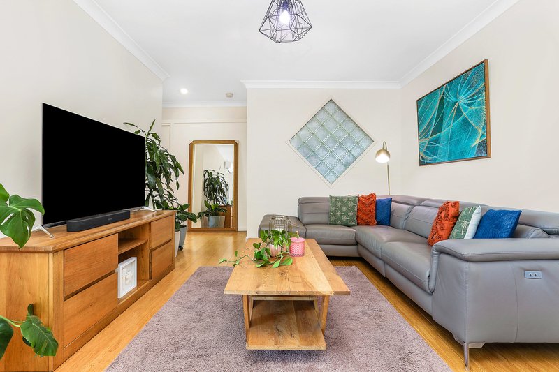 Photo - 5/24 Glen Street, Marrickville NSW 2204 - Image 2