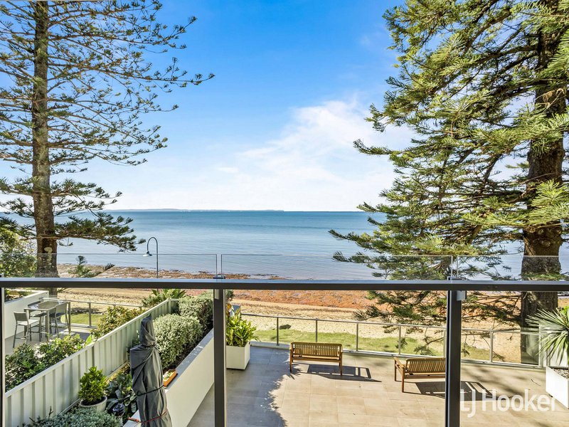 Photo - 5/24 Prince Edward Parade, Redcliffe QLD 4020 - Image 18