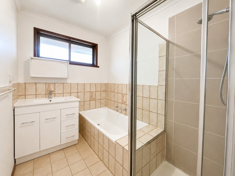 Photo - 5/241- 243 Westall Road, Clayton South VIC 3169 - Image 3