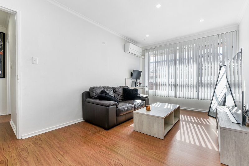 Photo - 5/245 Murrumbeena Road, Murrumbeena VIC 3163 - Image 2