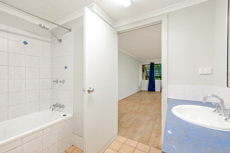 Photo - 5/249-251 Sheridan Street, Cairns North QLD 4870 - Image 6