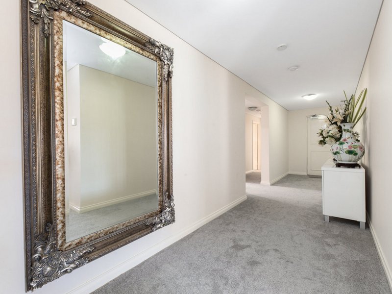 Photo - 5/25 Haig Park Circle, East Perth WA 6004 - Image 4