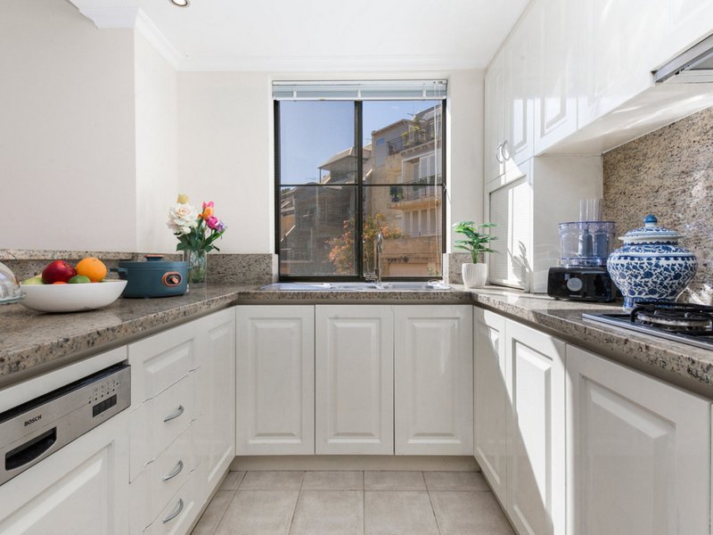 Photo - 5/25 Haig Park Circle, East Perth WA 6004 - Image 6