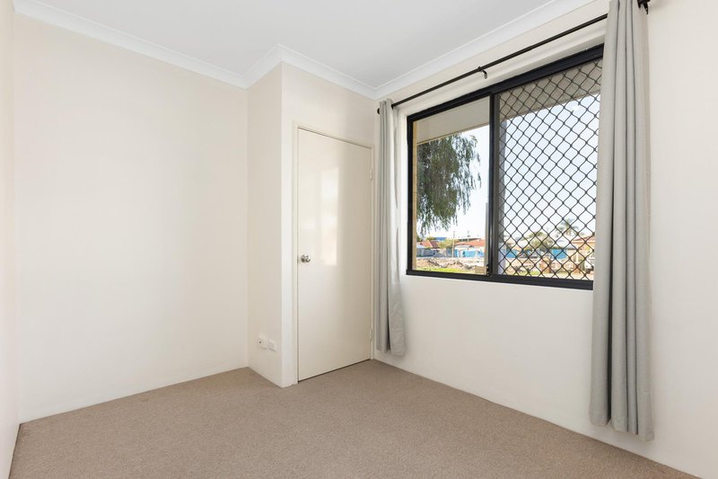 Photo - 5/25 Norman Street, St James WA 6102 - Image 12