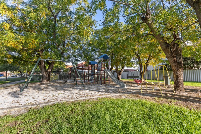 Photo - 5/25 Norman Street, St James WA 6102 - Image 17