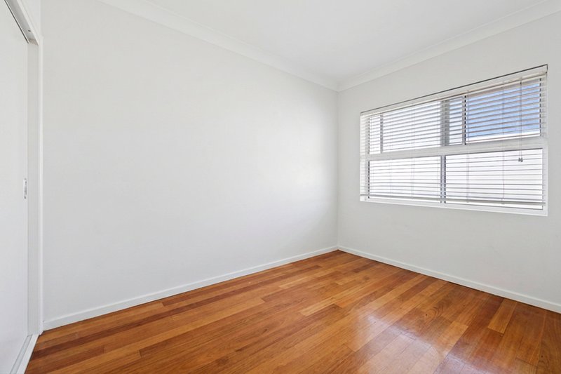 Photo - 5/25 Olive Street, Morningside QLD 4170 - Image 7