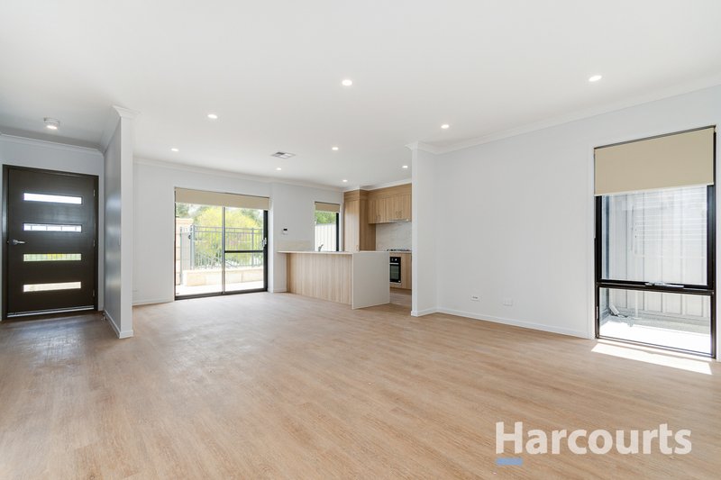 Photo - 5/25 Rosso Meander, Woodvale WA 6026 - Image 16