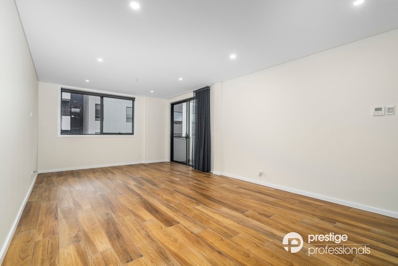 Photo - 52/51-55 Hutton Road, Edmondson Park NSW 2174 - Image 3