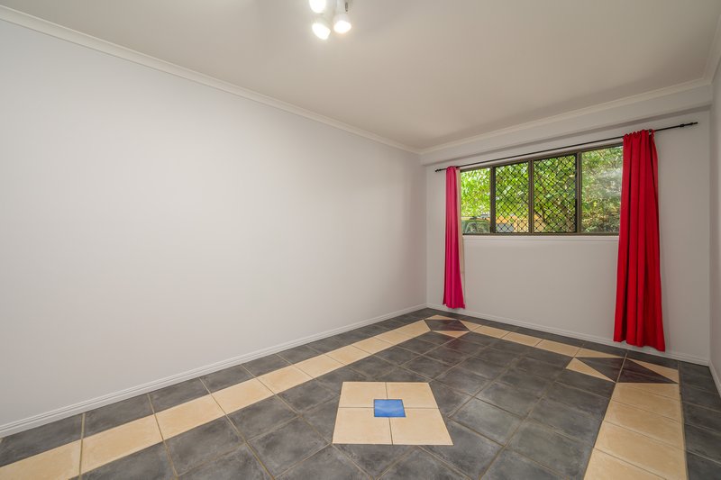 Photo - 5/251 Auckland Street, South Gladstone QLD 4680 - Image 7