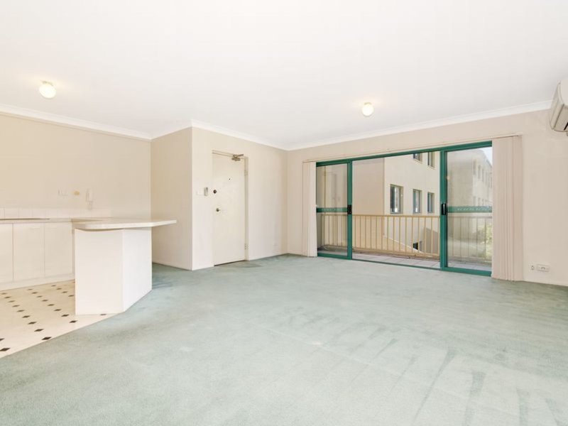 52/53 Mcmillan Crescent, Griffith ACT 2603