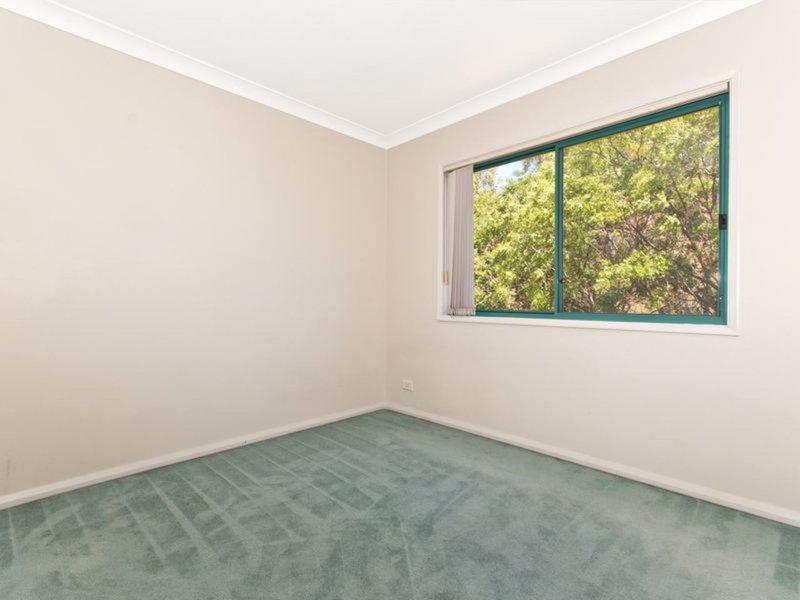 Photo - 52/53 Mcmillan Crescent, Griffith ACT 2603 - Image 6