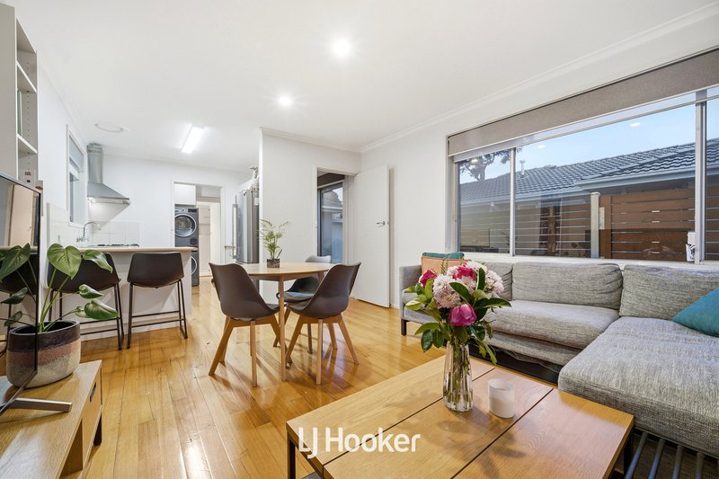 Photo - 5/26 Camelia Grove, Cheltenham VIC 3192 - Image 3