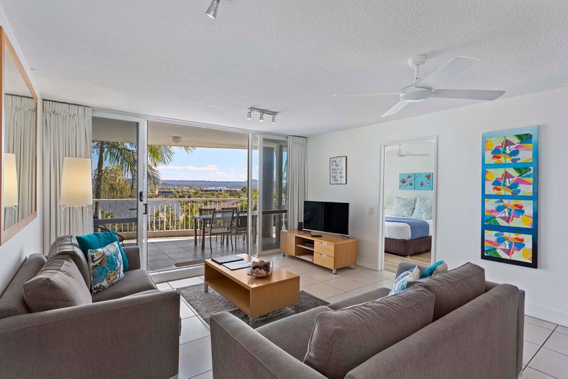 Photo - 5/26 Noosa Drive, Noosa Heads QLD 4567 - Image 2