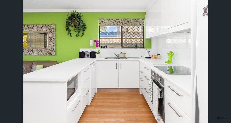 Photo - 5/26 Stanhill Drive, Surfers Paradise QLD 4217 - Image 7