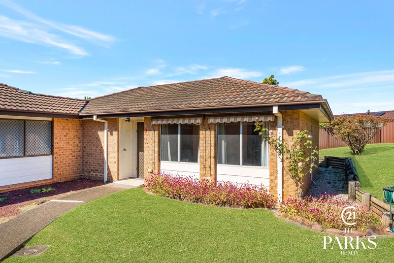 Photo - 5/26 Turquoise Crescent, Bossley Park NSW 2176 - Image 1