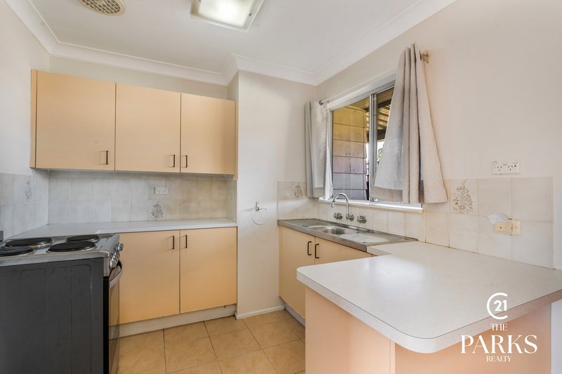 Photo - 5/26 Turquoise Crescent, Bossley Park NSW 2176 - Image 4