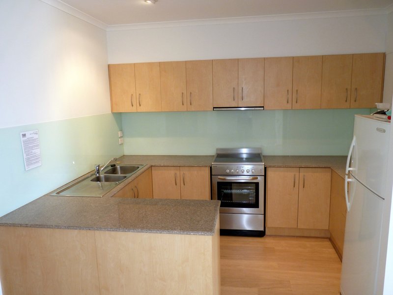 Photo - 52/65 King William Street, Adelaide SA 5000 - Image 2