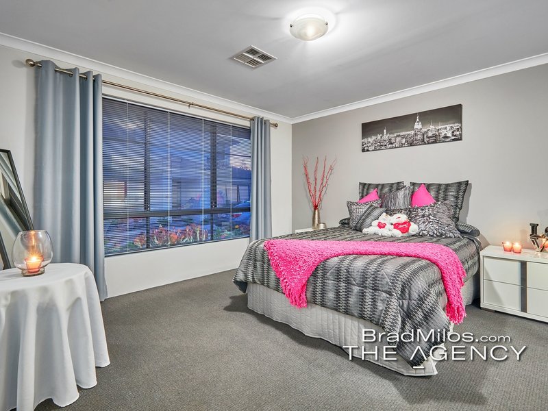 Photo - 5/27 Apium Mews, Lake Coogee WA 6166 - Image 4